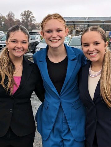 Speech and Debate season is here! Norton sent some competitors to Stow today, and came home with 1st Place in Drama! Congratulations, Averie Myers!