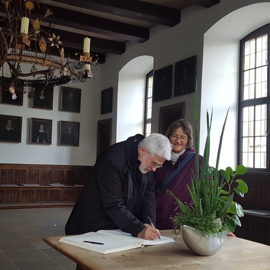 FlavioColusso's tweet photo. DONA NOBIS PACEM - Unimusik Konzert
375° Jahrestag des "Pace Westfalica"
Son, 29 Okt 2023, 17 Uhr, Aula im Schloss
Osnabrück Universität
Solisten, Chor und Collegium Musicum der Universität
Flavio Colusso, Leitung https://t.co/QPSJJcBDjI https://t.co/M4K8oa5SZy