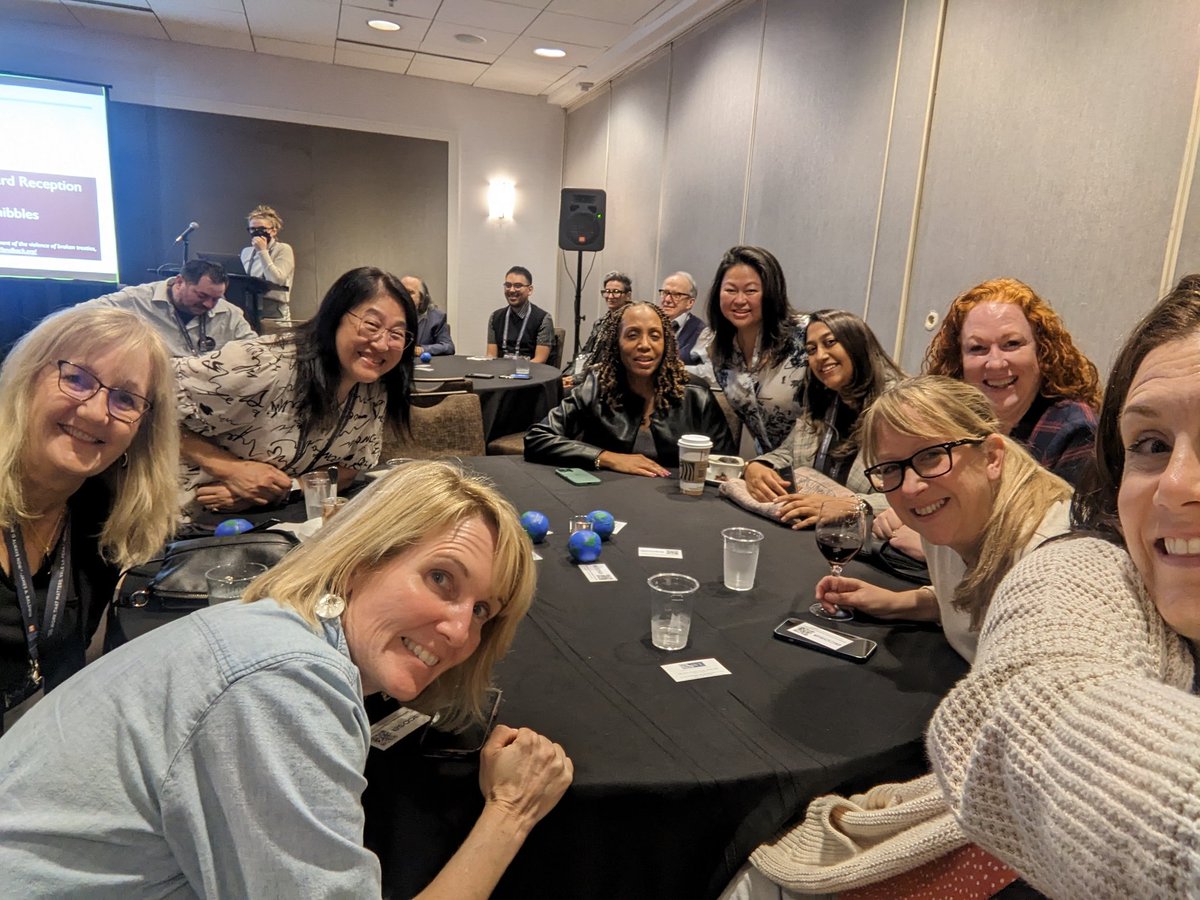 SD_SocialWorker's tweet photo. @acosaorg meeting and celebrating @i_socialwork 🎉👏 https://t.co/u4qTaq7cKw