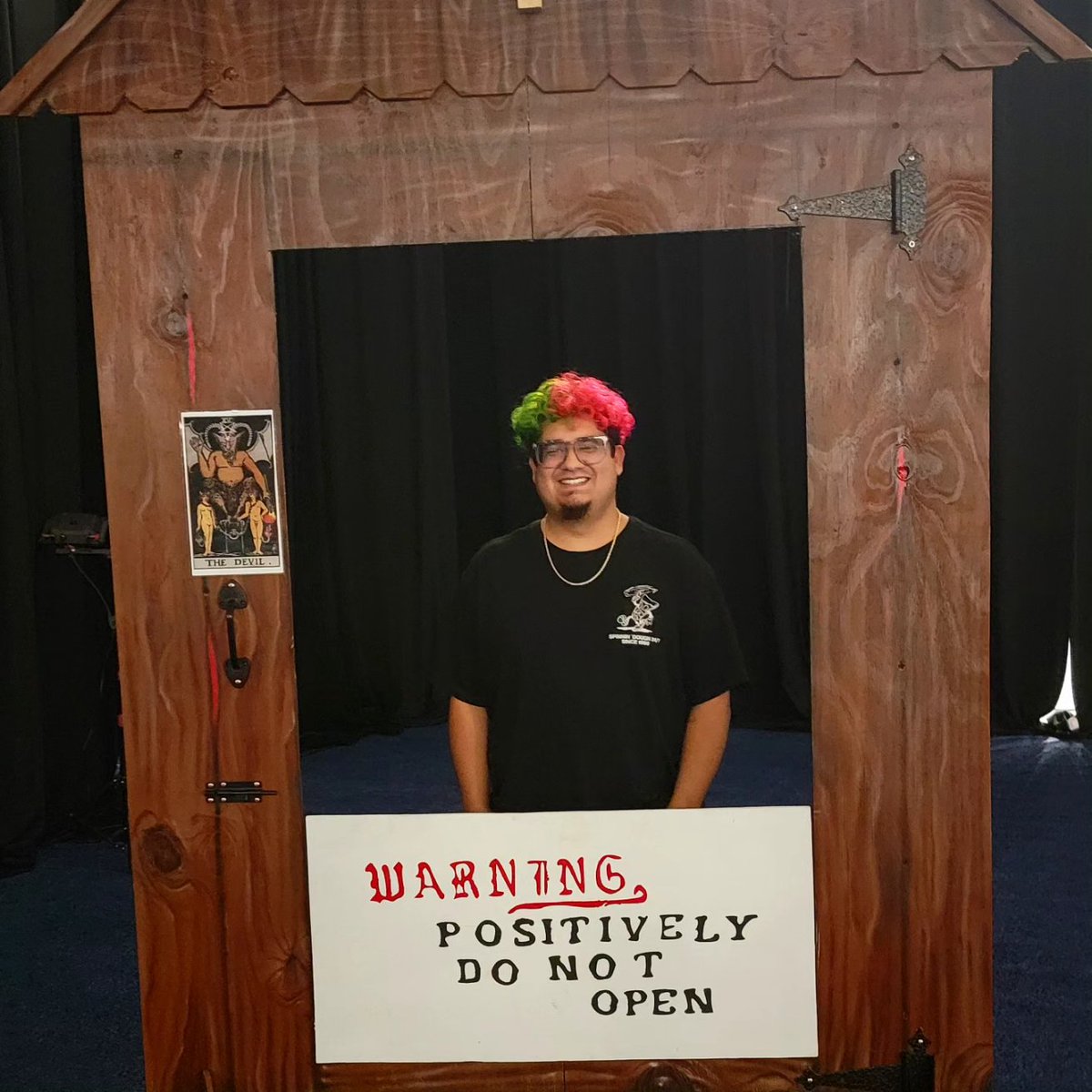 Super stoked to meet <a href="/imsethborden/">Seth</a>, <a href="/satori_hawes/">Satori Hawes</a> and <a href="/codydesbiens/">Cody Ray DesBiens 🔦👻</a> today!