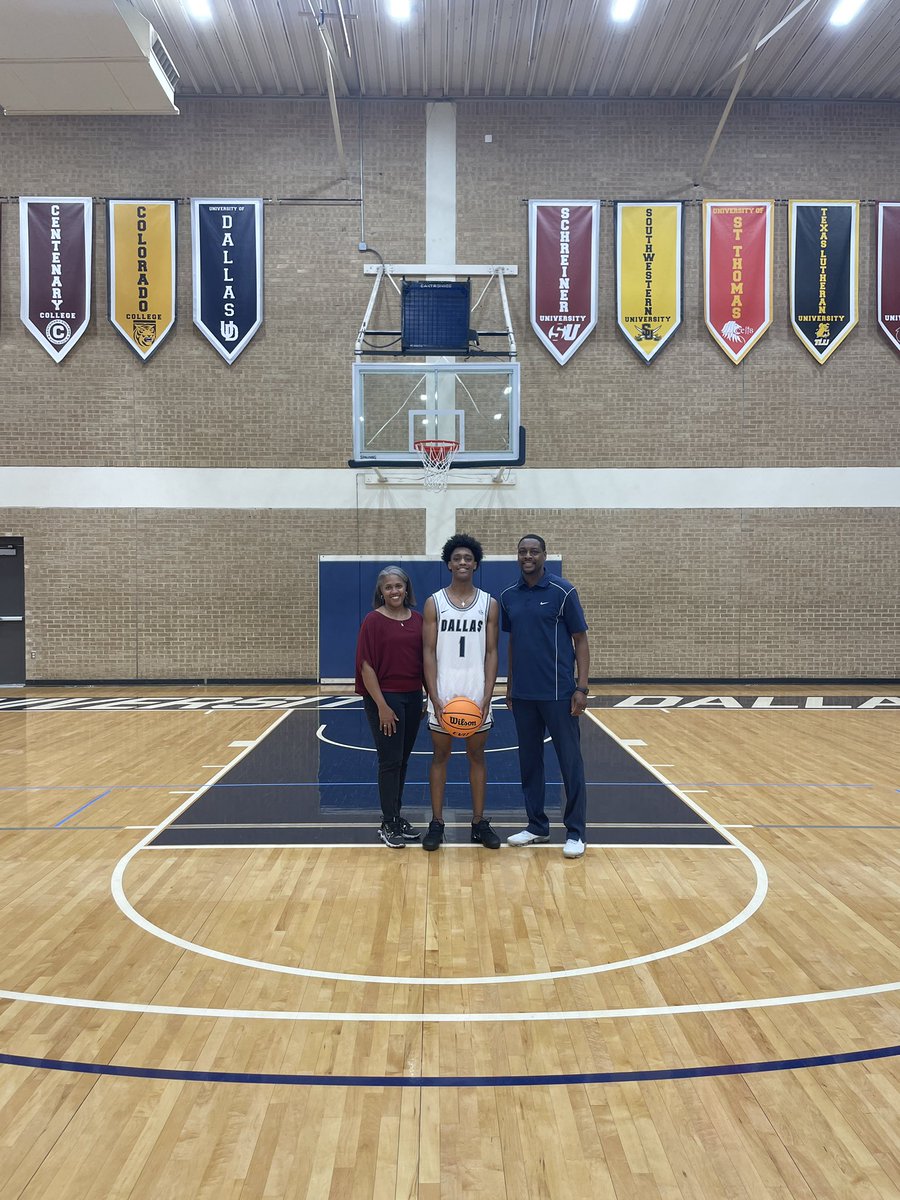 jay1ward's tweet photo. I have received an offer from the University of Dallas @UDallasMBB Thanks to @CoachMattGrahn and staff for a great visit https://t.co/vWCmhxHjqW