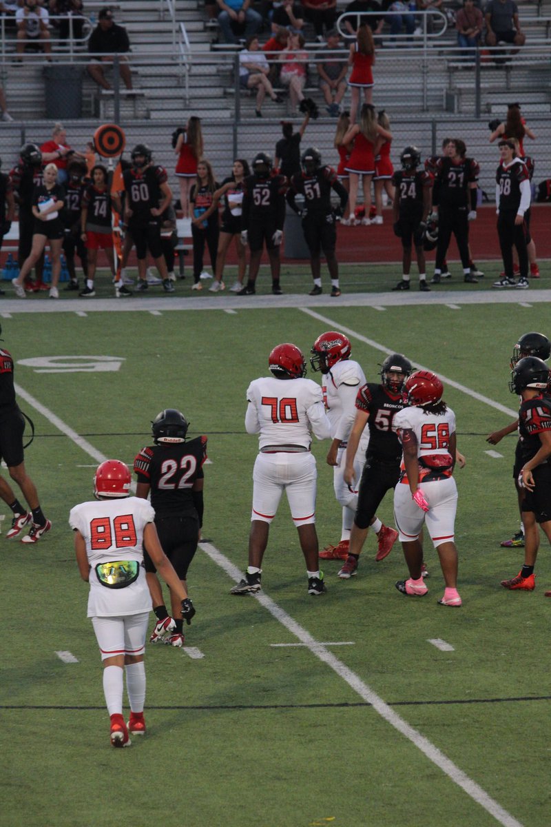 Some Pictures From My Final Freshman season! Had a great 8-2 season and looking forward to an even better season come my sophomore year! 🤘🏾<a href="/TheCoachNWard/">Nick Ward</a> <a href="/TheHillTTHLFB/">Cedar Hill FBTTHL</a> <a href="/Coach_D_Wynn/">DeAndre Wynn</a> @Coach_DHenry <a href="/TexasTechFB/">Texas Tech Football</a> <a href="/RecruitTheHill1/">Recruit The Hill</a> <a href="/SMUFB/">SMU Football</a> <a href="/BUFootball/">Baylor Football</a>