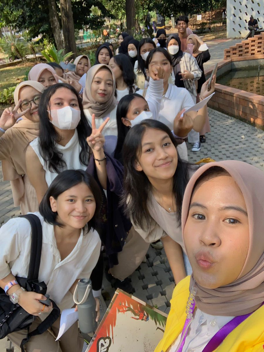 ayiihere's tweet image. thank u all, wait for each other at FISIP UI later ‼️
#fisipui #fisipgo2023