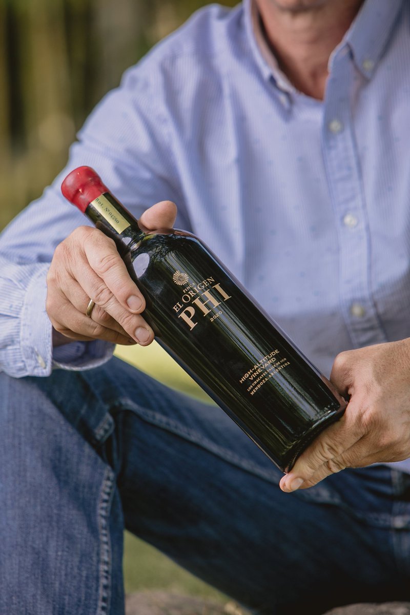 Este es el último sábado del mes, y nuestra recomendación es que prepares una rica picada y descorches un Phi.

¡Disfrutemos la vida, difrutemosla con buenos vinos!

#FincaElOrigen #VinosDeMontaña #Phi #Mendoza