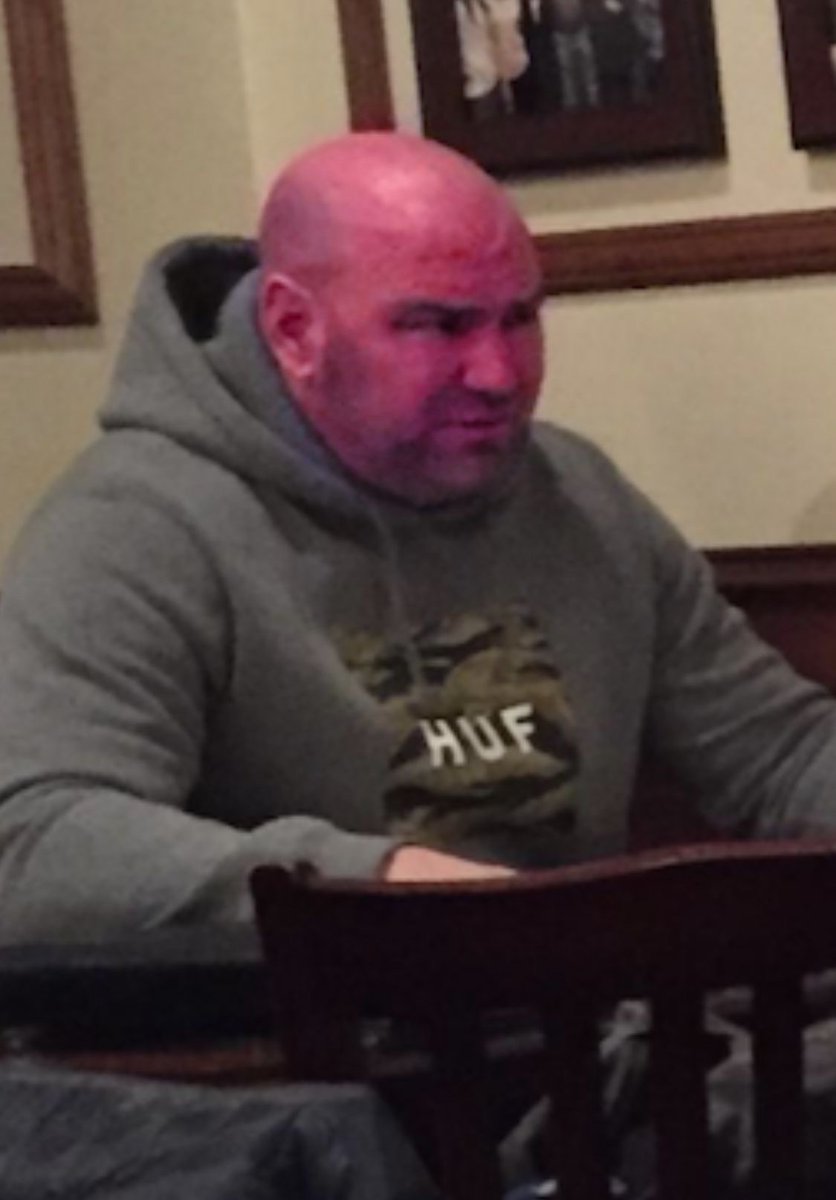 Easy_Money_UFC's tweet photo. @DieHardMMAPod https://t.co/Qm2083bqV3