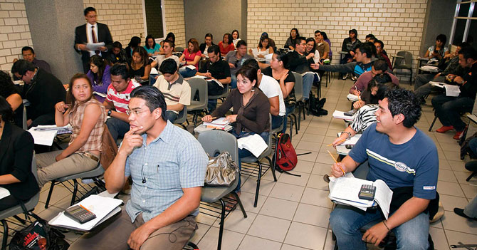 ChiguireBipolar's tweet photo. Universidades dictarán materia “Papeleo para irse del país I y II” https://t.co/sCNR6KnSrZ https://t.co/vybOdFTTP8