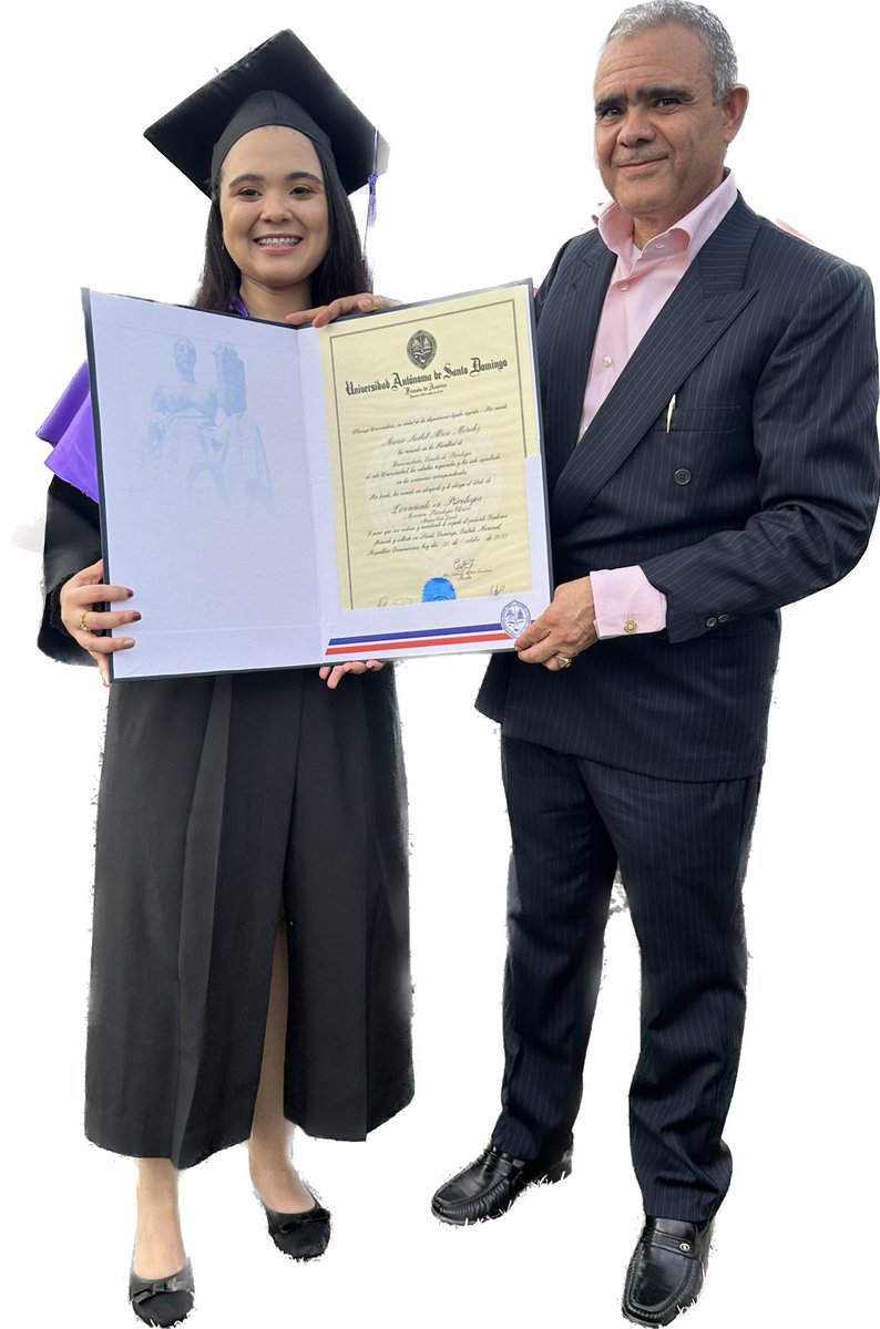 DaniloAbreun's tweet photo. Muchas felicidades para Maria Isabel, la cuarta Profesional de mis hijos, graduada hoy magna cum laude que Dios le permita una vida plena en disfrute de todos los éxitos que pueda obtener con la sabiduría y la inteligencia lograda a su corta edad. Tus logros son un honor familiar https://t.co/QDSpV1mGbU