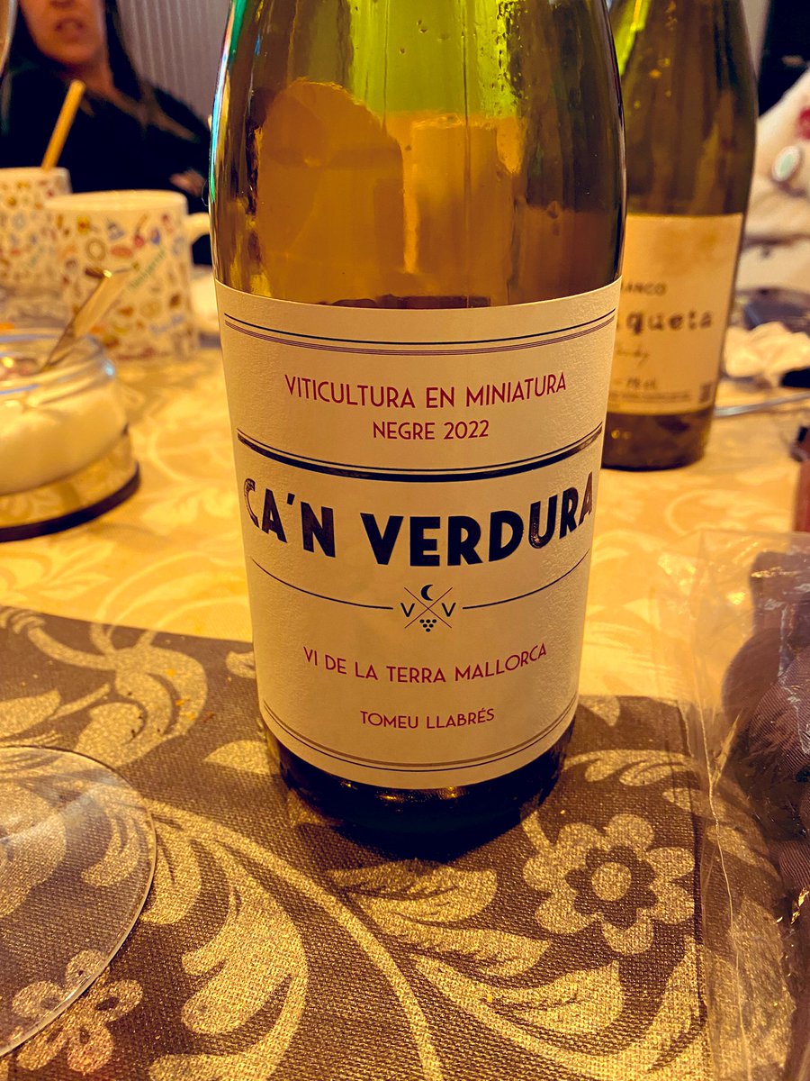 Chocolates de kaitxo, vino &amp; famili. Noche redonda!!