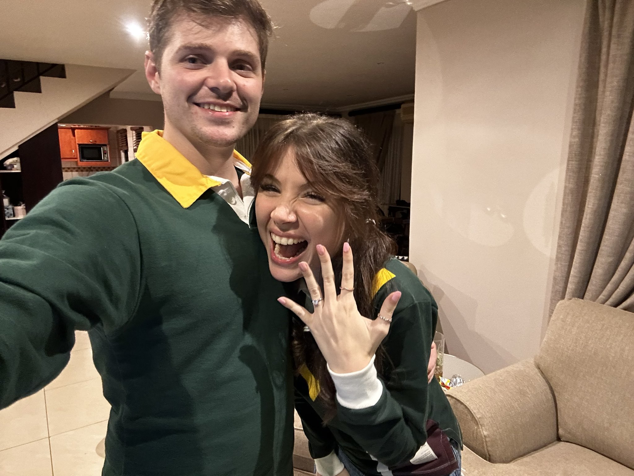 SOUTH AFRICA WON AND I GOT ENGAGED 🏆🇿🇦❤️🥰😭 https://t.co/5M5SUbjUy6