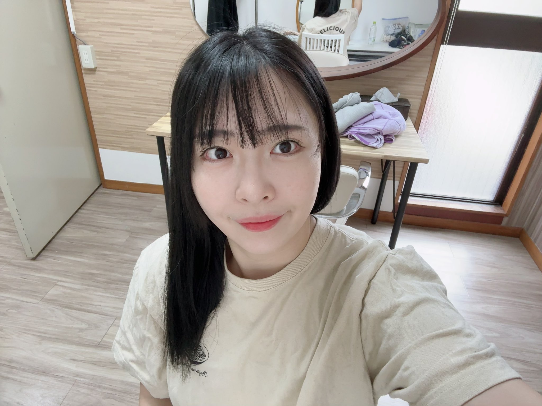 F9kNudraQAAt_W6?format=jpg&name=orig