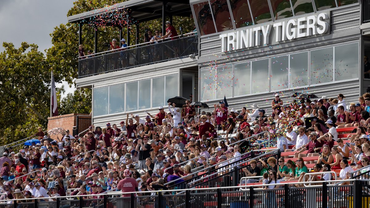 Trinity_U's tweet image. What a beautiful day to reconnect! @TrinityUAlumni showed their #TigerPride at today’s tailgate and @TUFootballTX game. #TUAlumniWeekend