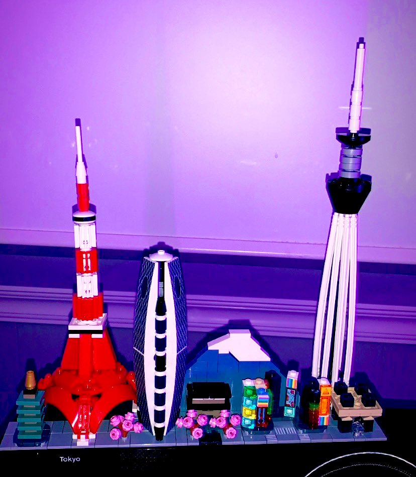 Maxy073_'s tweet photo. Finally managed to get the #LEGO version of #tokyo ! https://t.co/VrDtp5FAd2
