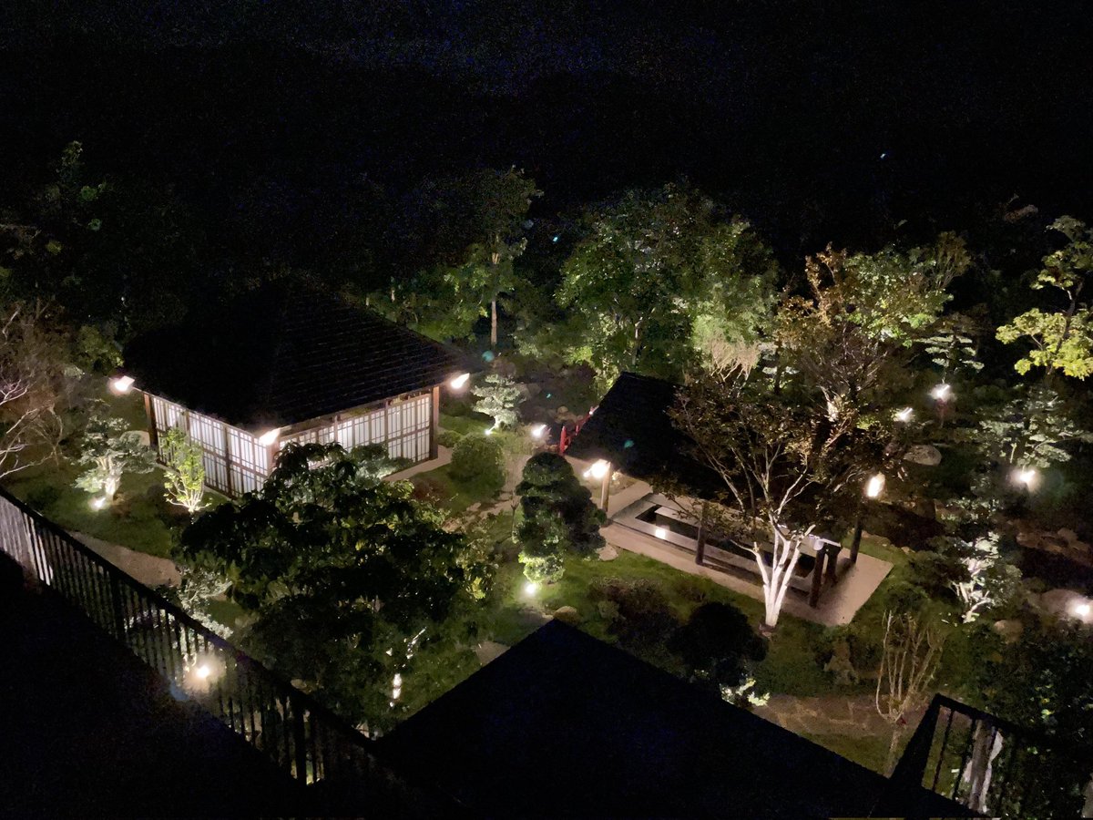 transon1512's tweet photo. Góc nhỏ về đêm ở Bang Osen - KDL suối nước nóng Bang.
#bangosen #lethuyquangbinh #transon https://t.co/CWFPn22EKD
