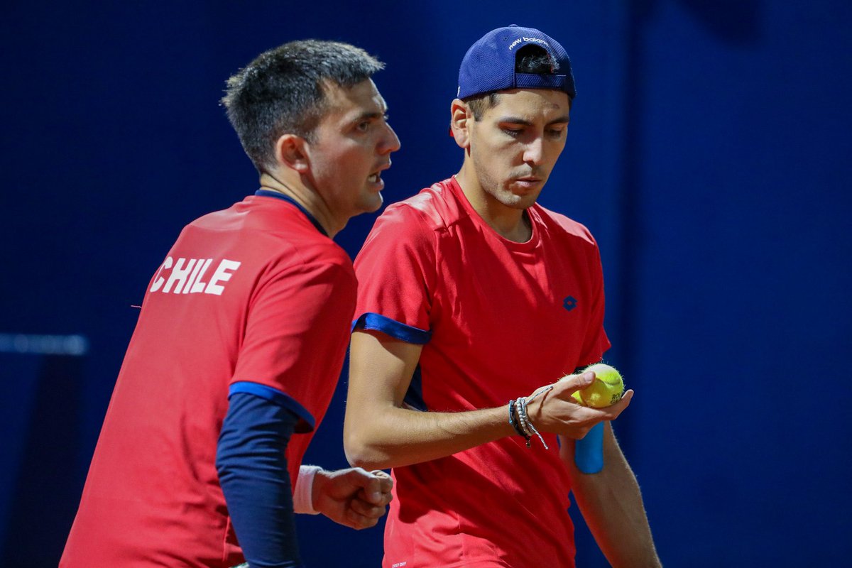 TeamChile_COCH's tweet image. ¡LA MEDALLA Nº30! 🥈💪🏻

Alejandro Tabilo y Tomás Barrios sumaron la 30ª presea para el Team Chile 🇨🇱 en Santiago 2023, tras caer ante Gustavo Heide y Marcelo Demoliner 🇧🇷 por 6-1, 2-6 y 10-7 en la final y quedarse con la plata 🥈.

#VamosTeamChile 🇨🇱