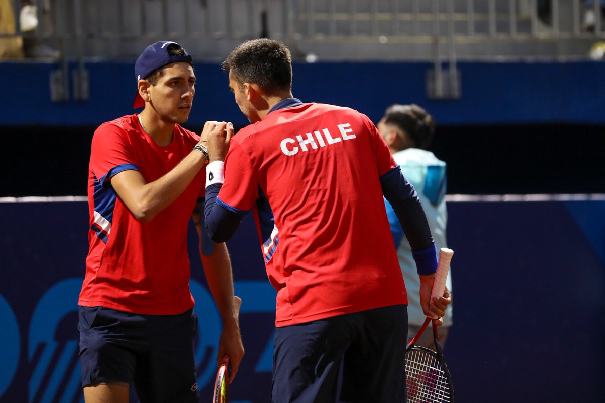 TeamChile_COCH's tweet image. ¡LA MEDALLA Nº30! 🥈💪🏻

Alejandro Tabilo y Tomás Barrios sumaron la 30ª presea para el Team Chile 🇨🇱 en Santiago 2023, tras caer ante Gustavo Heide y Marcelo Demoliner 🇧🇷 por 6-1, 2-6 y 10-7 en la final y quedarse con la plata 🥈.

#VamosTeamChile 🇨🇱