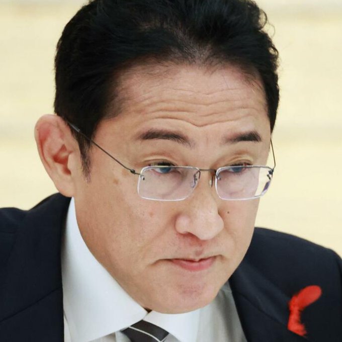nihonjintamasii's tweet photo. 岸田総理
外国人移民を推進、「外国人との共生社会」を宣言
「外国人労働者の在留の無期限化。家族帯同をOKに」
河野太郎
二重国籍容認。外国人(特に中国人)移民推進

「岸田政権の外国人移民推進政策に反対！」

の方はリツイートして下さい。 https://t.co/IArQ6ZslRe