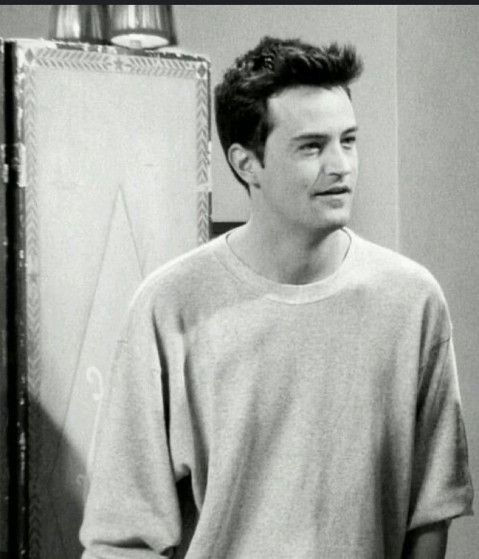 Ray21213's tweet photo. This is heartbreaking. Single handedly responsible for half of my childhood laughs.
RIP, Mathew Perry. https://t.co/T7XpE0EYIE