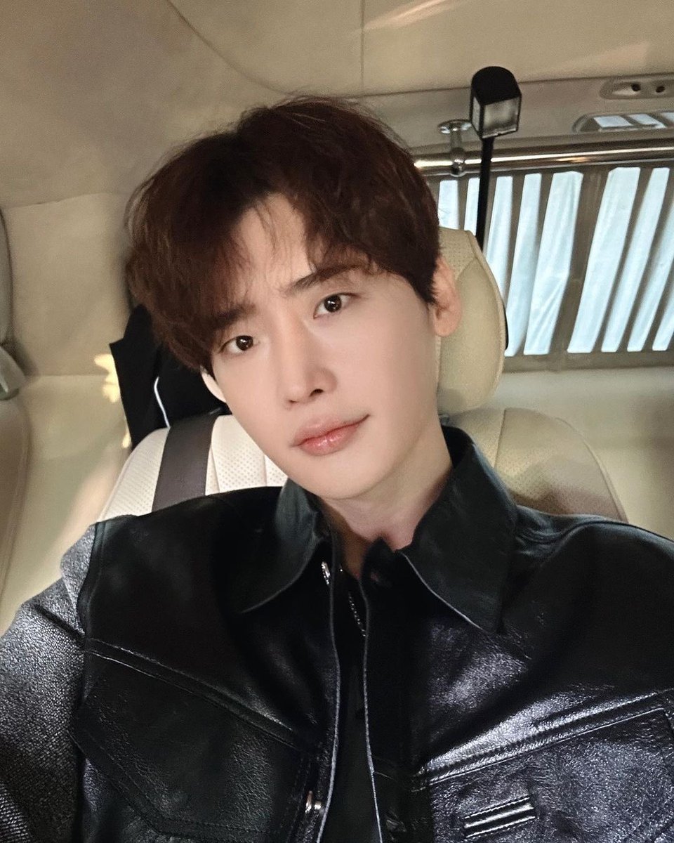 leejoingsuk's tweet photo. 감사합니다❤️ #DearMyWith https://t.co/YAxtp5nwdt