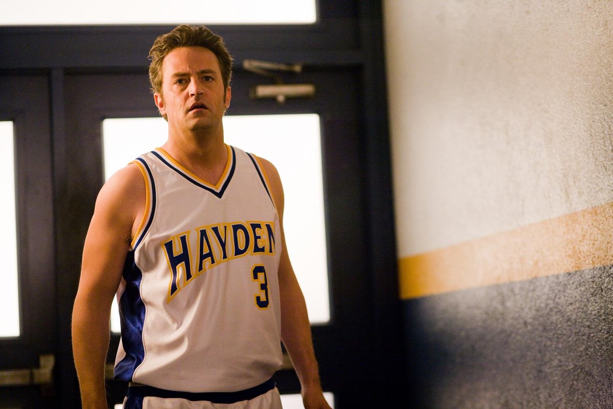 Ballislife's tweet photo. RIP MATTHEW PERRY 

Photos: Friends, NBA Hangtime, 17 Again https://t.co/ULfWvmh69b