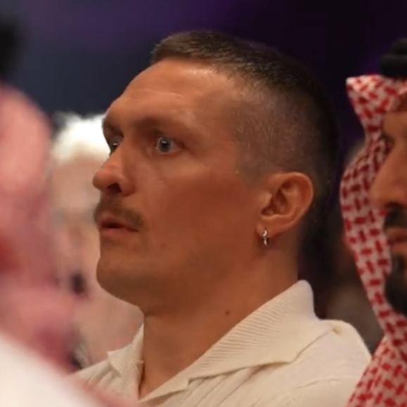 ringmagazine's tweet photo. Oleksandr Usyk's reaction when Francis Ngannou knocked down Tyson Fury… https://t.co/Zmga7LiC3S