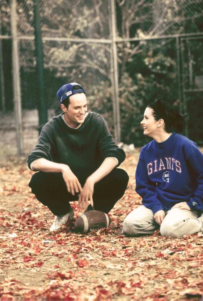 NattySportss's tweet photo. Matthew Perry provided millions and millions of people with laughter and happiness. Watching Friends will never be the same. May he rest in peace 🙏 https://t.co/R3tkFlBDwd