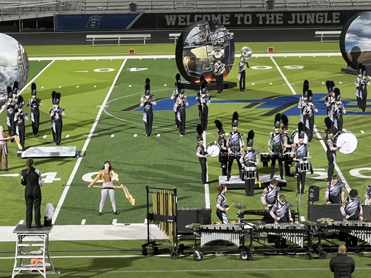 KenjiMatsudo's tweet photo. An amazing performance from an amazing Madeira Marching Mustang Band! Go Madeira! https://t.co/MEdJiY9yub