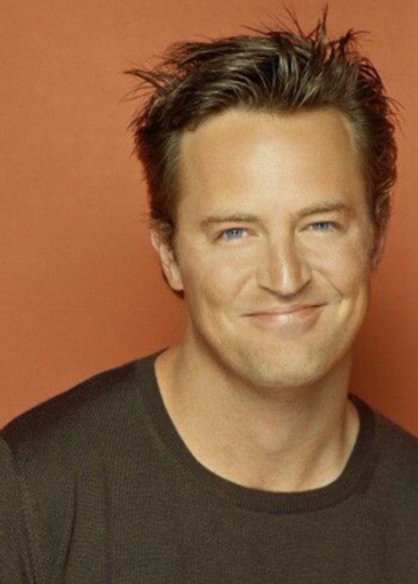 gonzalotorres's tweet photo. Adiós Chandler. Una generación está de duelo. https://t.co/AdcyaLn4nV