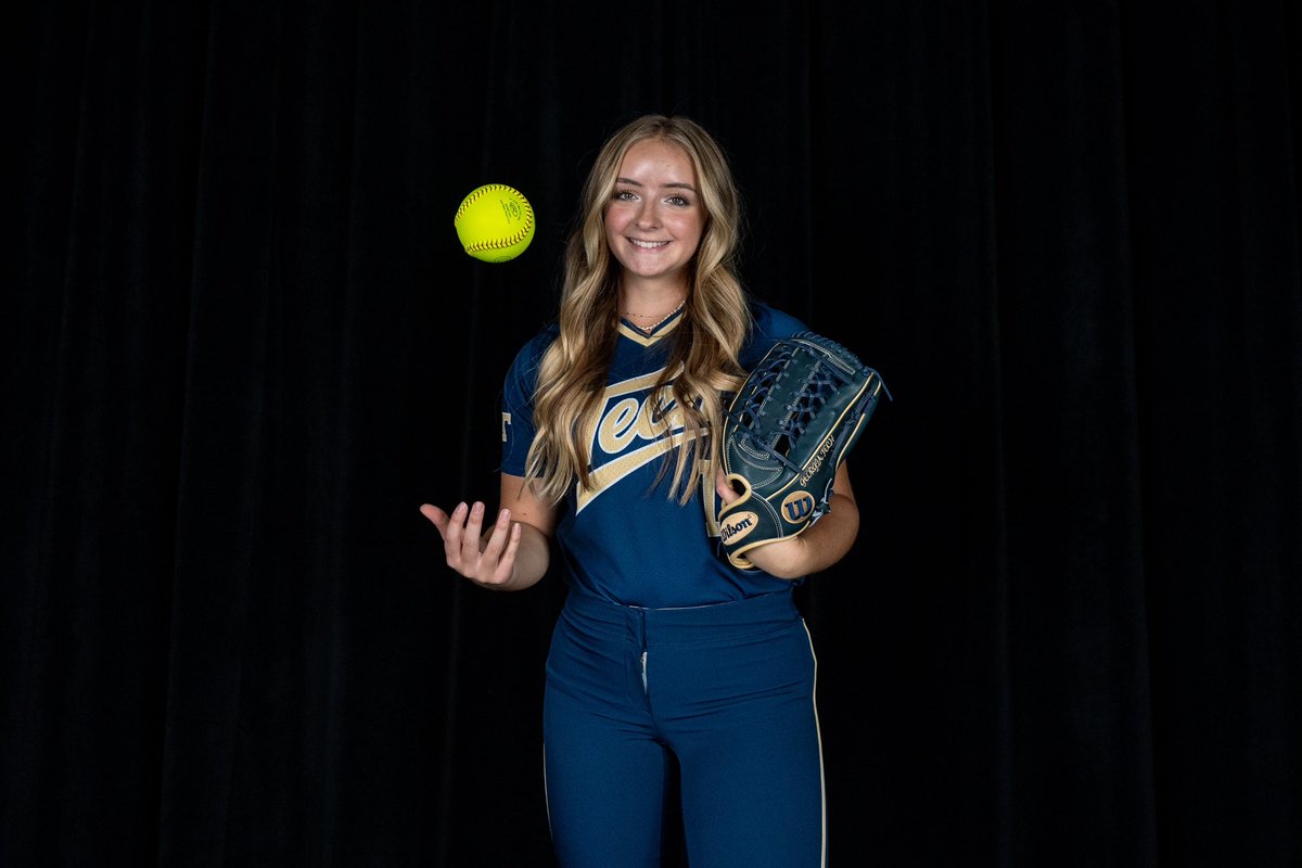 ToberHannah's tweet photo. Thank you @GaTechSoftball for such a wonderful weekend!! I was absolutely blown away on my visit! Thank you so much @Coach_A_Mo @hunter_bunch10 @_kelseybennett_ @dixson_erin @Bolandev3 ! Sting em!! 🐝 https://t.co/lqw0KVLpQ4