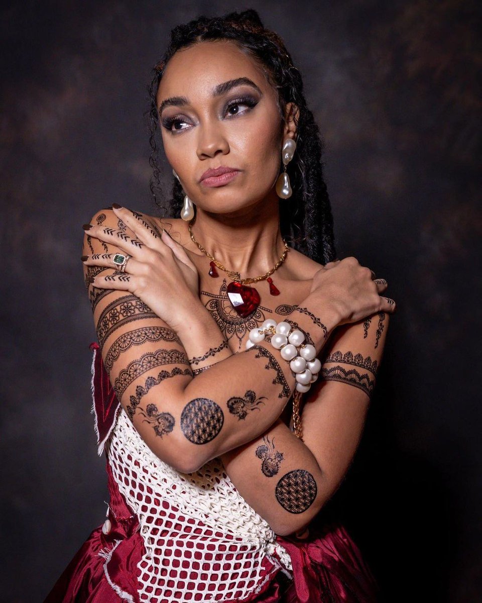 perrielelight's tweet photo. LEIGH ANNE?? OH MY GOD, WOW https://t.co/wphsqmrJm2