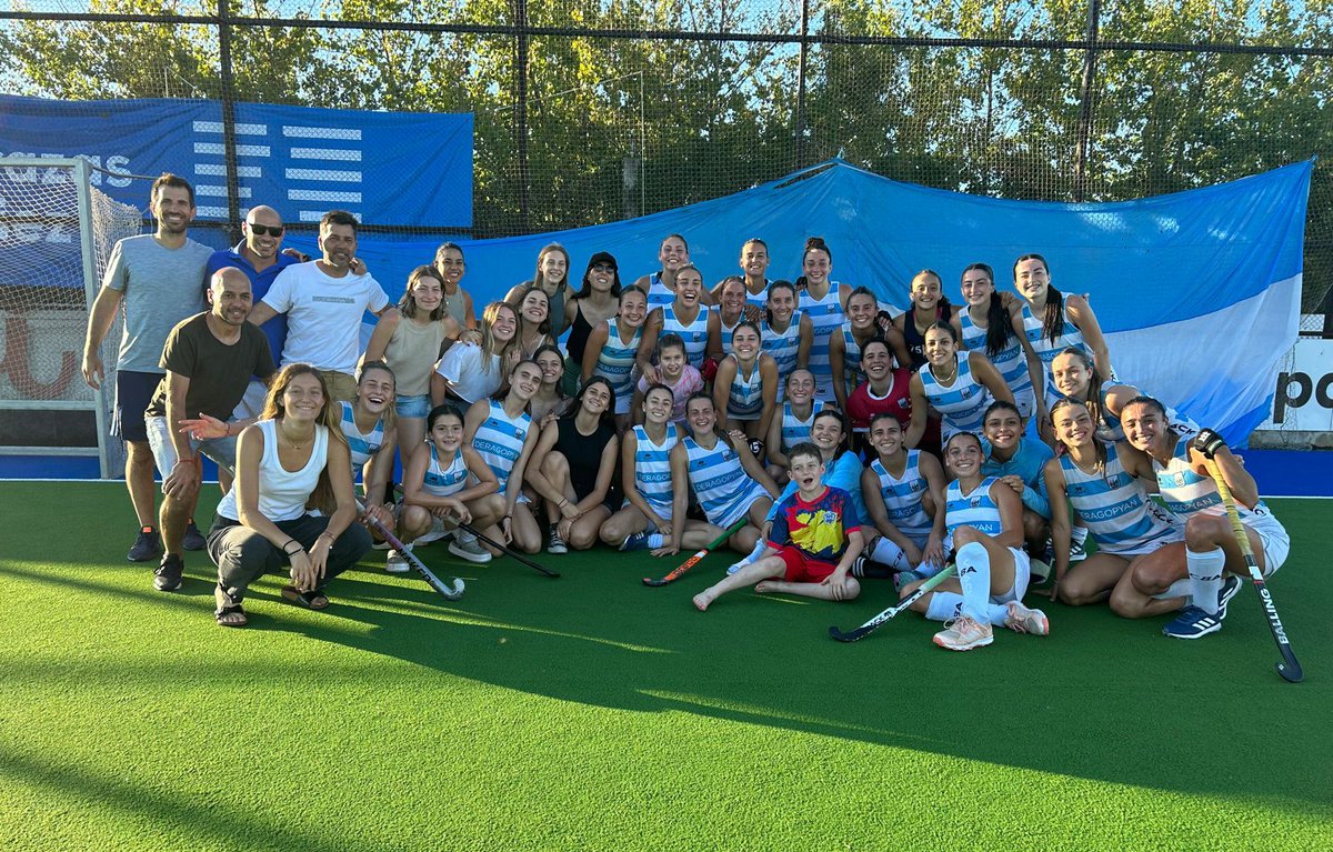 HockeyMUNIHD's tweet photo. #ThmD2023
#Hockey #Damas
#02R10F
Ciudad A juega en la A 2024
@psa_ciudad
Sabado 28 2023
En #Ccbahockey
By #MuniHD https://t.co/VU7kXiYbvq