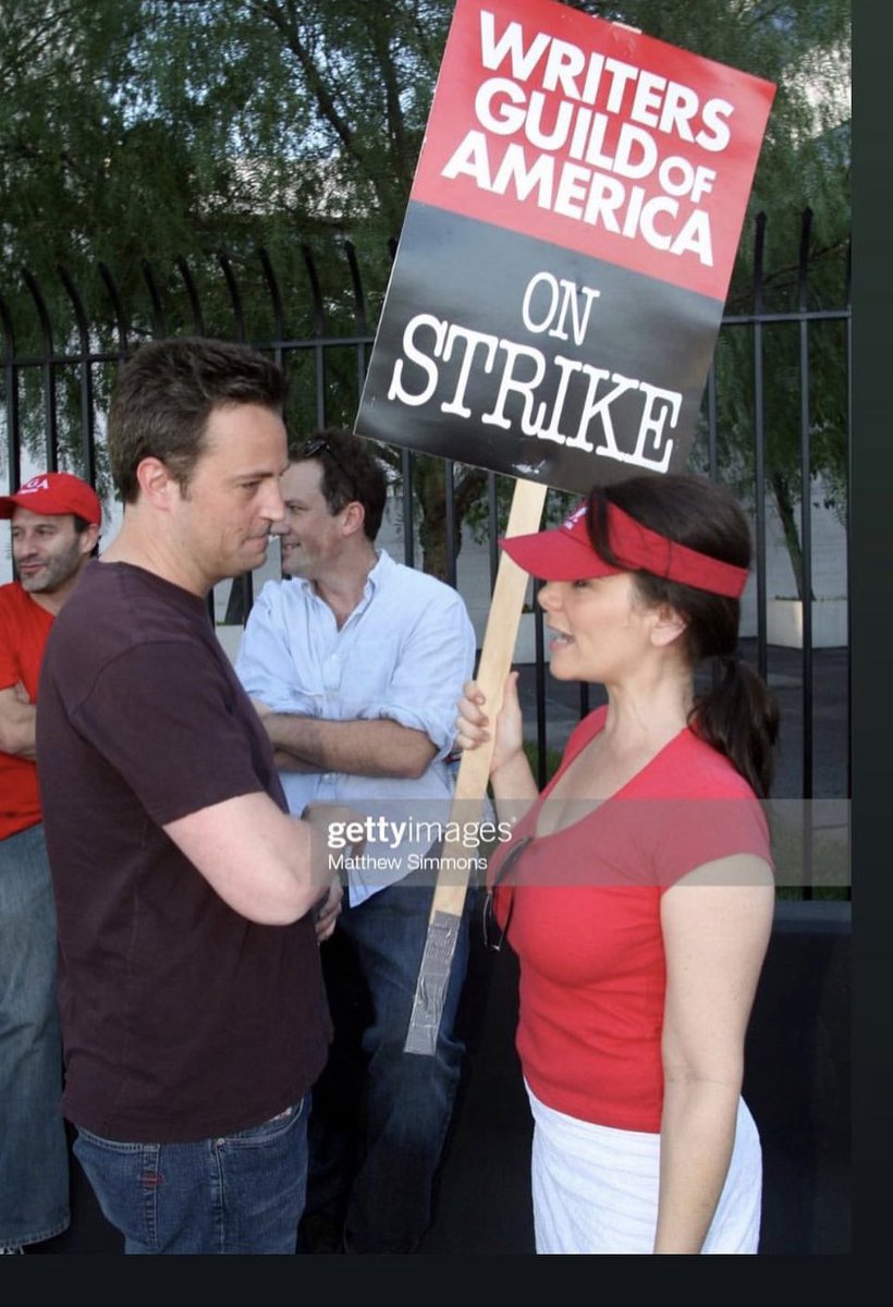 Meredith Salenger tweet media