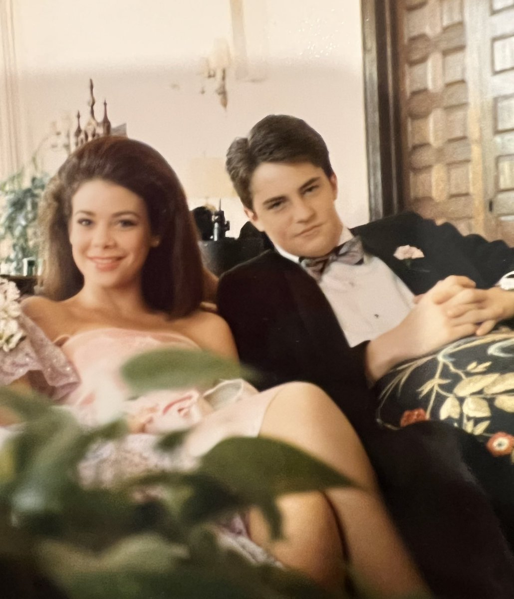 Meredith Salenger tweet media