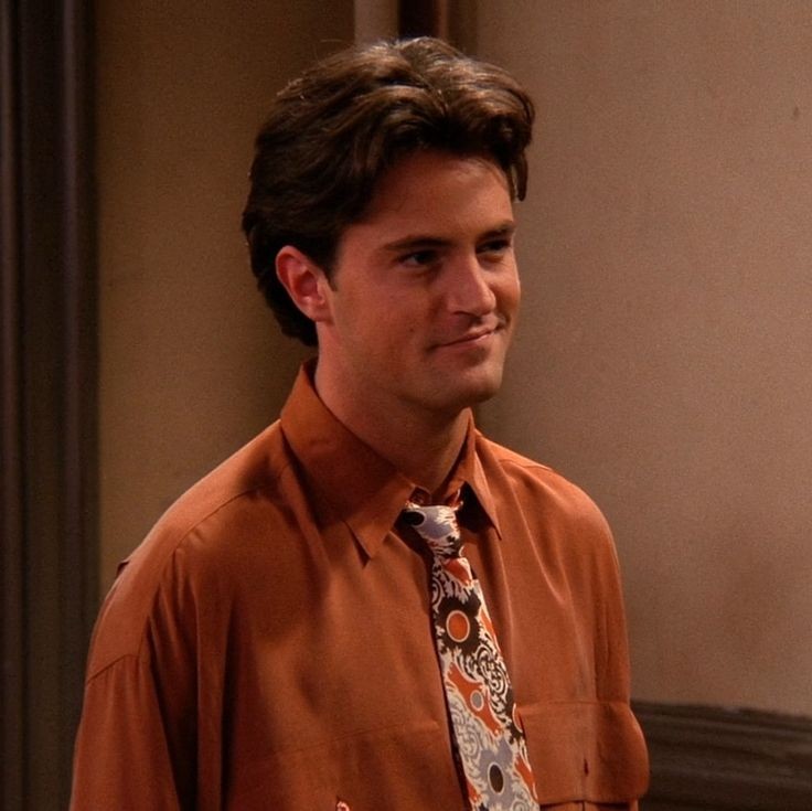 melxbloom's tweet image. Como fan de Friends, espero que Mathew Perry se fuera sabiendo lo feliz que había hecho a un montón de personas con su personaje.

Chandler fue un abrazo para los que necesitábamos un poco de felicidad aunque fuera momentánea.