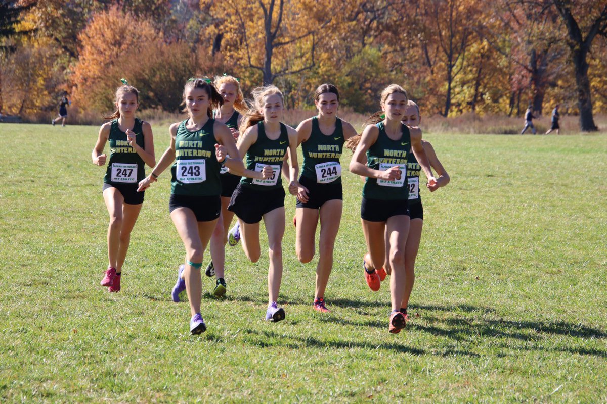 North Girls Running tweet media