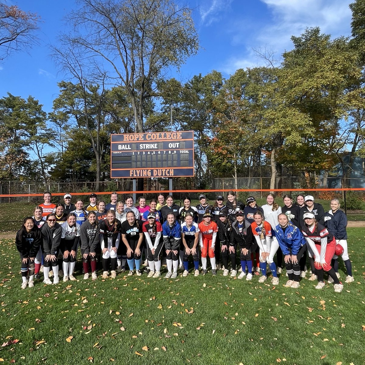 HopeCollegeSB's tweet photo. Couldn’t have asked for a more beautiful Fall day!🍁
Big thank you to all the athletes who came to work hard and showcase their softball skills at our prospect camp today!👏🏽
#Dutchball | #RollDutch https://t.co/K3e9SFtcid