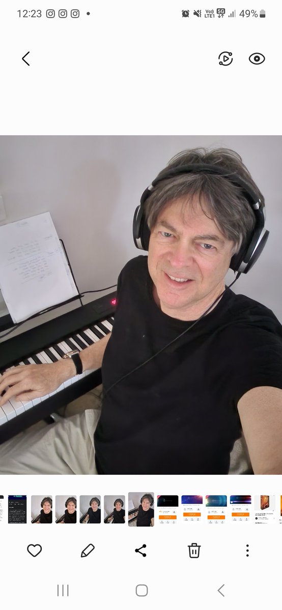 Hi There! 
I'm currently recording keyboards on my new original song 'Hero'.
#australianmusic #singersongwriter
#neworiginalsong