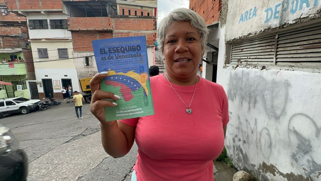 El pueblo Del Valle nos recibió casa por casa y los invitamos a  todos a votar 5 veces SI el #3D en el referéndum consultivo en defensa de nuestros derechos históricos por la Guayana Esequiba. 

#LaHistoriaEstáDeNuestroLado