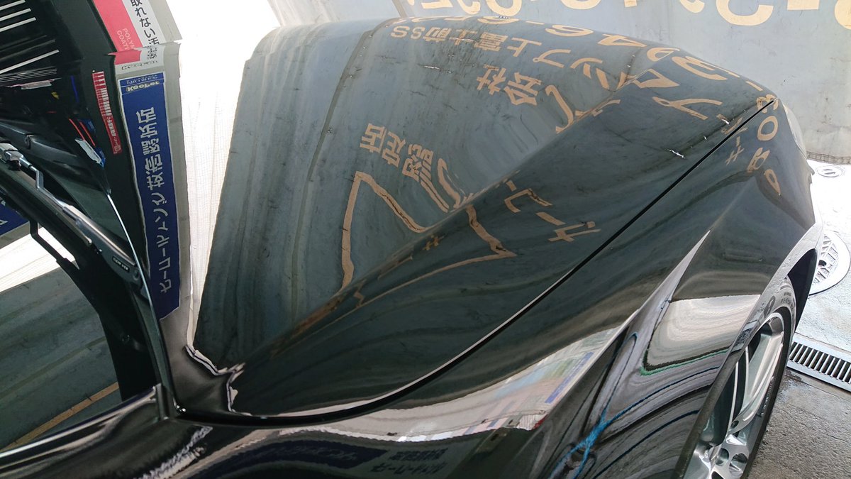 anamizukfss's tweet photo. 今日は変な天気ですね。
そんな中でも、元気に営業中。

グラフェン2層目完了。
まもなく3層目施工します。

足元は新型ironarmor。
バリ施工しやすい。

#LMGRAPHENEPRO #luminusproshop
@anamizukfss @kyoto_detail https://t.co/8zfKb2hJ2N