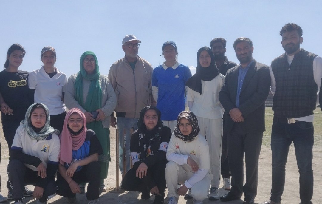 farooqganderbal's tweet photo. #LiberationWeek celebrating by Voice for Peace and Justice #NGO...
On this significant day, we stand united with pride as an integral part of India. 🇮🇳 Let's celebrate the spirit of unity and diversity on Jammu and Kashmir's Accession Day! #ProudToBeIndian #AccessionDay https://t.co/9zIiVSjWEN