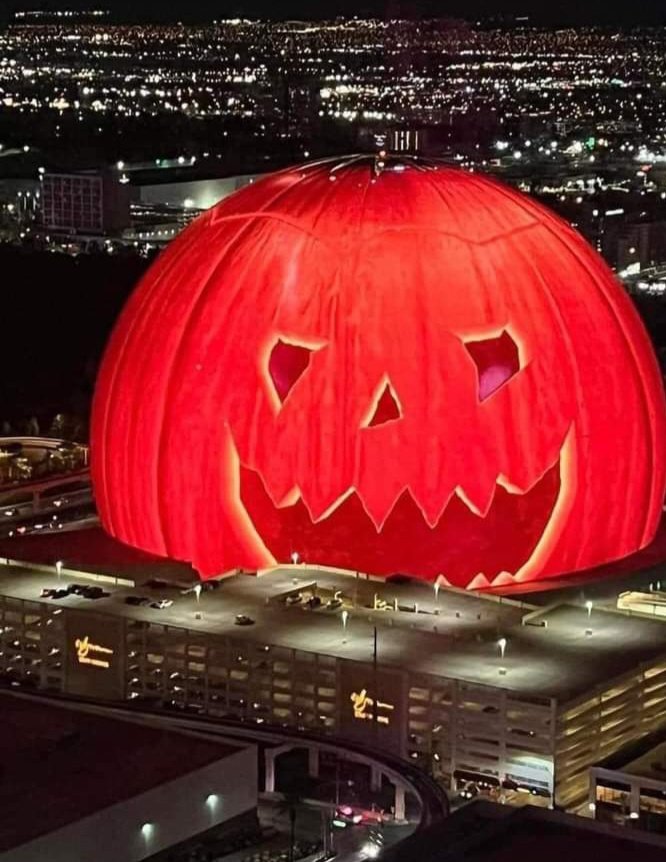 Grazyna94563873's tweet photo. 🎃🎃🎃🎃🎃Strasznie dobrej nocy🧙♠️
#Halloveen
Las Vegas
Gigant Pumpkin https://t.co/b4PpAwRFus