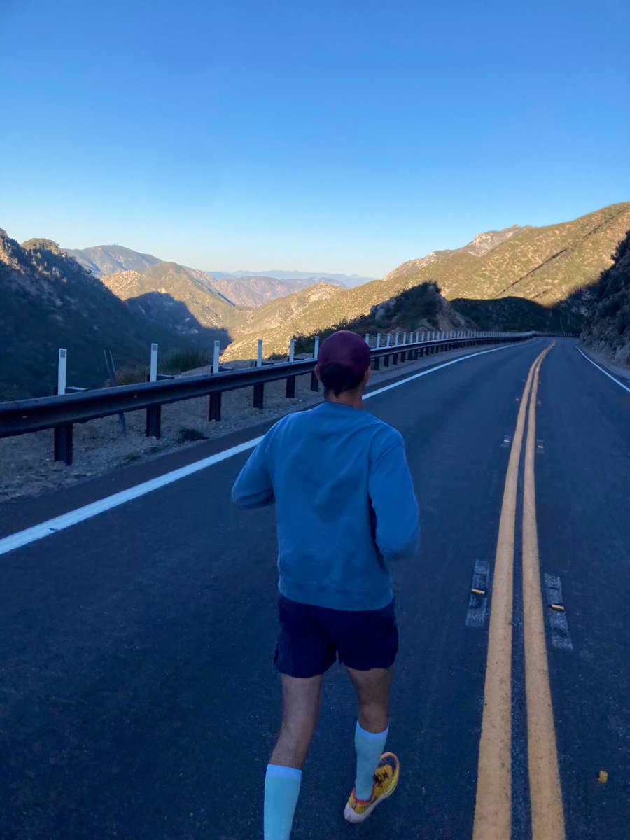Skidrowrunclub's tweet photo. Great Saturday! Most of us put in a long run in Griffith Park. But a couple of us did 14 miles on Angeles Crest Highway in preparation for the Big Bear Marathon. Stoked to keep our engines revved high as we creep toward the end of the year. See you at Run the 110 tomorrow! https://t.co/57V2GyHwjK