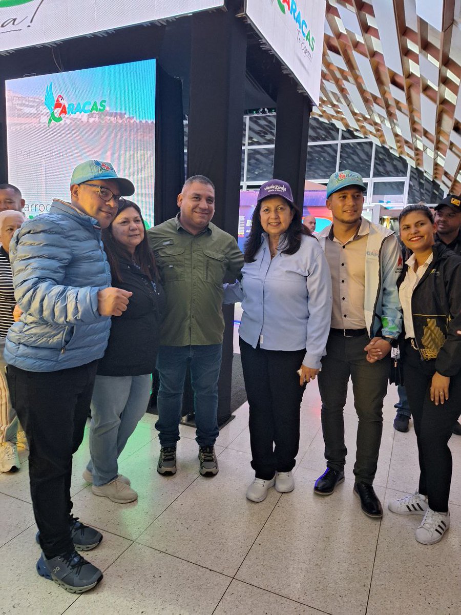 gestionperfecta's tweet photo. Después de 3 días de grandes sorpresas en nuestro Waraira Repano, despedimos este #28Oct la Expo Turismo Caracas 2023.

Una nueva semilla que hemos sembrado para seguir cultivando la actividad turística en Caracas, con la asistencia de cerca de 11 mil personas.

#AmorPorLaPatria https://t.co/JlbtYhg8xx
