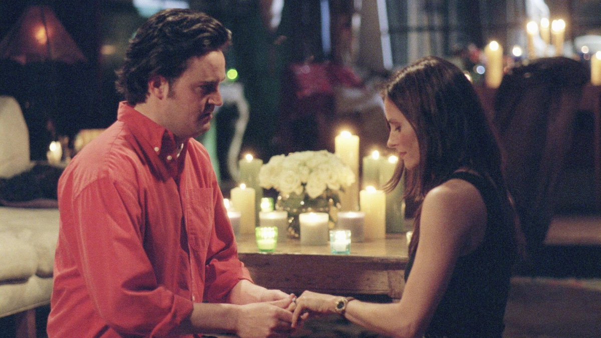 MusicoMamarrach's tweet photo. Las mejores palabras de "Chandler" en "Friends" fueron para Monica.
"Tu me haces más feliz de lo que creí que podría llegar a ser. Y si me lo permites, pasaré el resto de mi vida tratando de hacerte sentir lo mismo."
#RIP
"Matthew Perry" 😭📷🎬📽️📺🎞️🎥📹
#Friends https://t.co/YAKtDmBhVy
