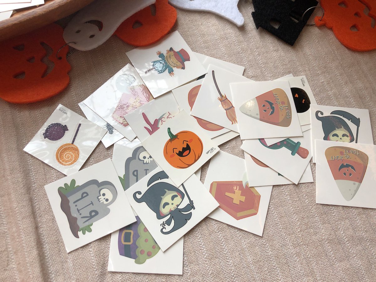 「今日はコイルテラスでハロウィンイベントのお手伝いしてますぜひ遊びにきてください〜」|くすはらくう| イラストレーターのイラスト