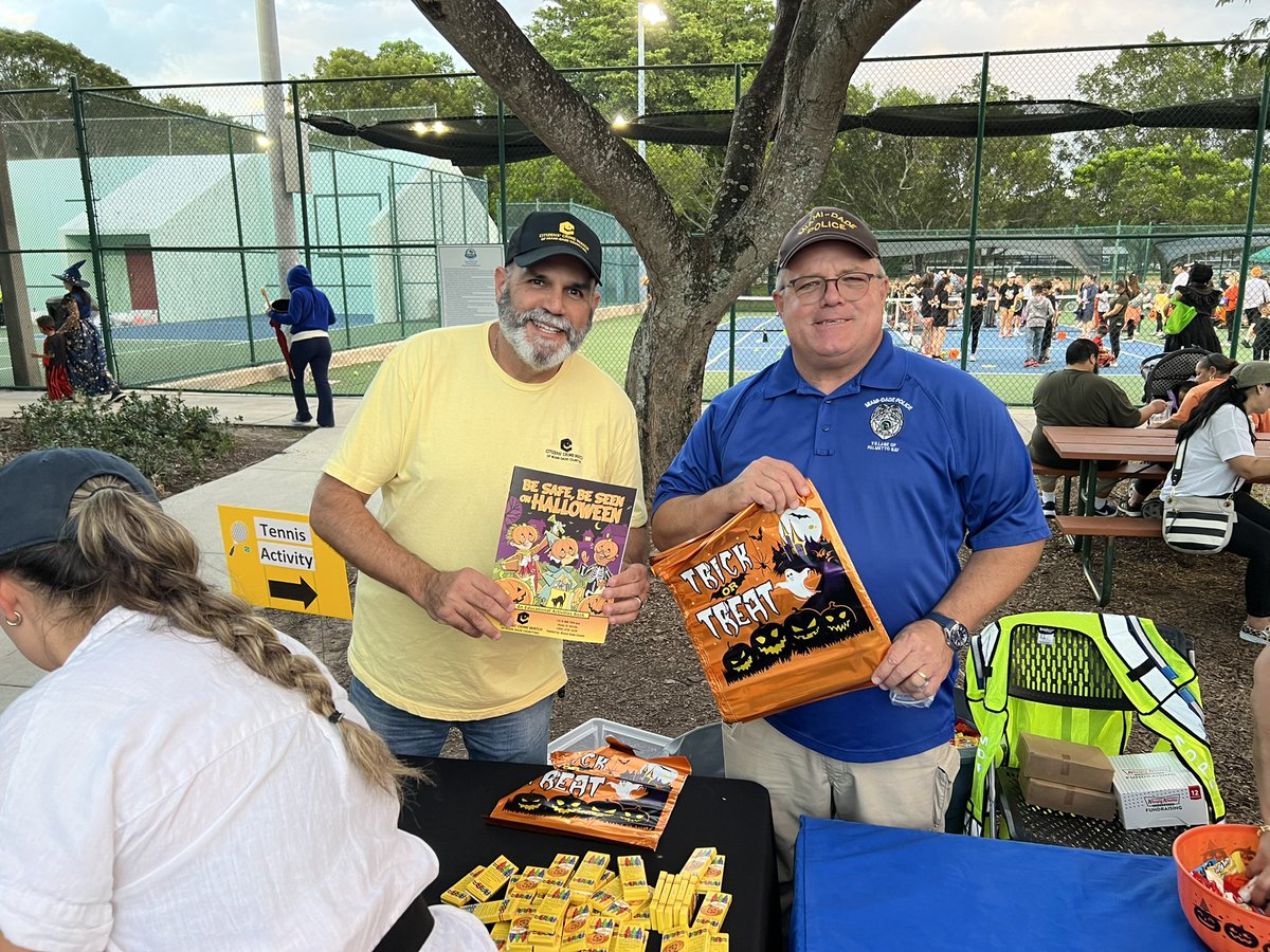 CCWMiamiDade's tweet photo. CCW Staff participated along with the @miamidadepd Village of Palmetto Bay Policing Unit at the @villageofpalmettobay Community Halloween and Movie Night in the Park Event. Kids received candy and Halloween safety books. #CCW #HalloweenSafety #PartnersWithOurCommunity https://t.co/moaPjppjqa