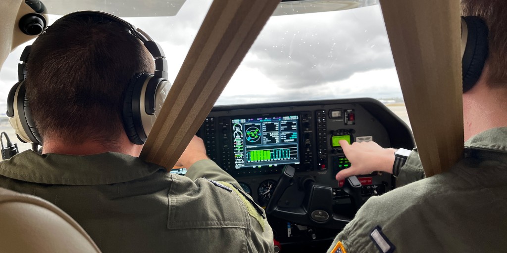 CivilAirPatrol's tweet photo. Our Kentucky Wing finished 1st in the region’s Gray Flag competition, which involved responding to scenarios involving aircrews, communications, ground teams, &amp; drones. @OhioCAP topped the field in communications, &amp; @IndianaCAP led the way in sUAS. 

🔎 https://t.co/Q8KrrMdhu1 https://t.co/KqTkIg03GI