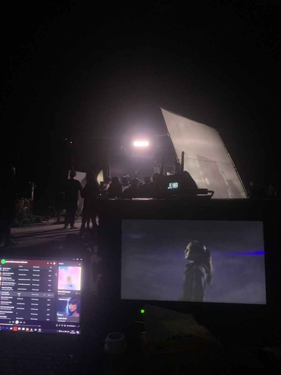 Some doodles between takes from earlier this week. Trying to practice aging up characters!