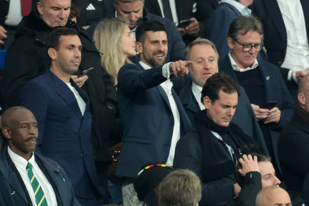About last night at the #RWCFinal 

@DjokerNole living the final to the fullest with Rita Ora (and her husband) #allTheFeels