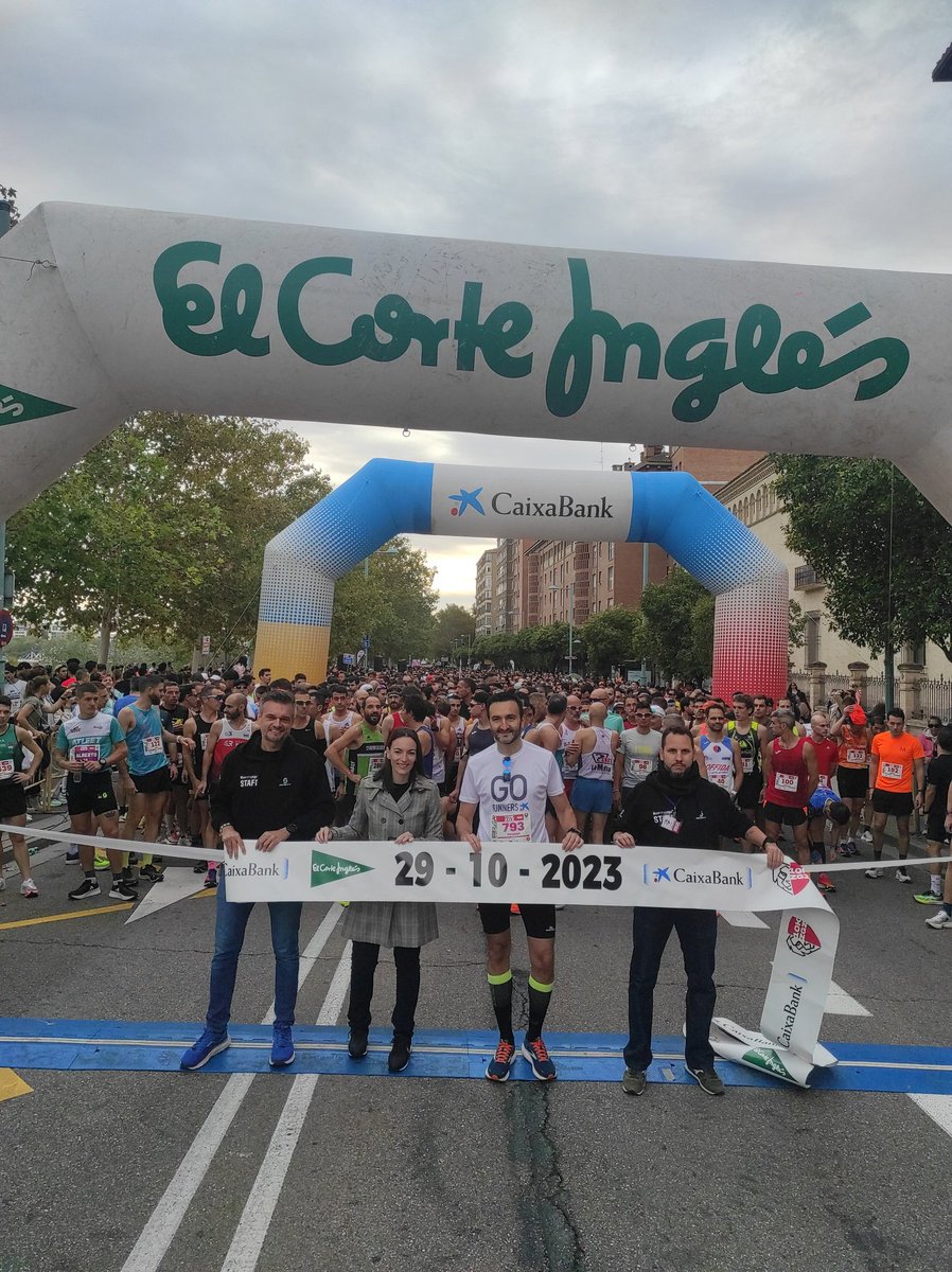 La XVI Caixabank 10k Zaragoza está a punto de comenzar....preparados/as???? 🏃‍♀️🏃‍♂️💪