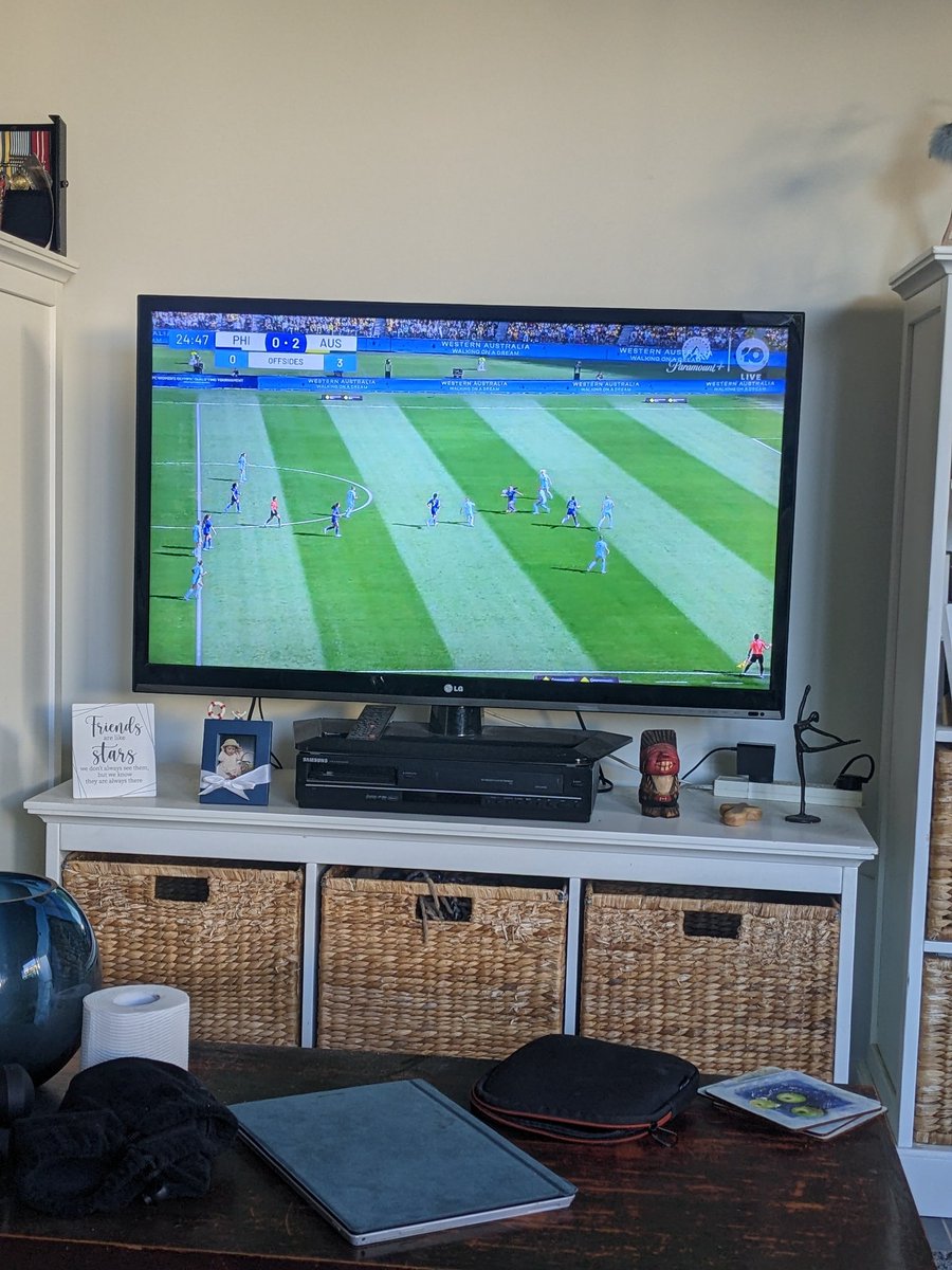 How good is this 😁 Sunday night, Prime time, 60,000+ in the stadium and thousands more across the nation watching <a href="/TheMatildas/">CommBank Matildas</a>